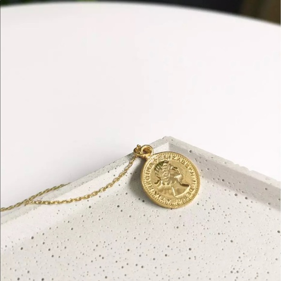 Simple Classic Gold Silver Medallion Coin Necklace - Picture 5 of 7
